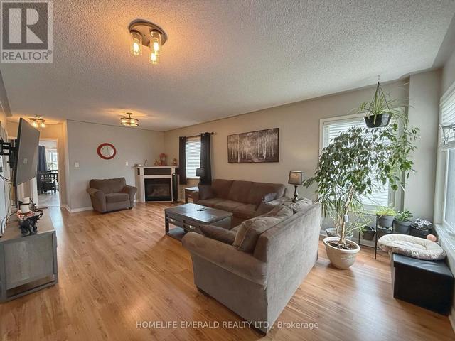 Thumbnail of 144 MAPLEWOOD DRIVE in Angus - Image 9