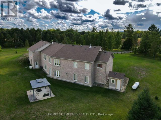 Thumbnail of 3175 3/4 CONCESSION in Rural Clearview - Image 69