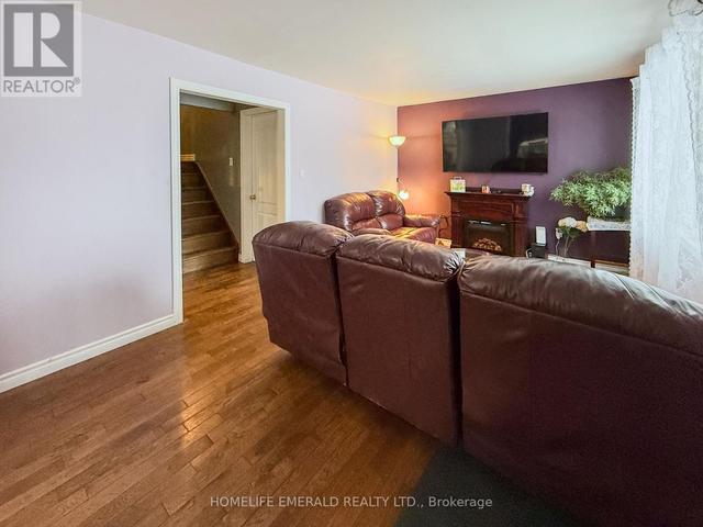 Thumbnail of 11 CENTRE STREET in Angus - Image 3