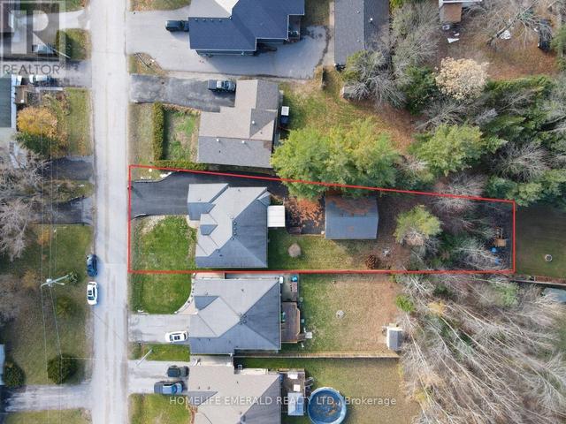 Thumbnail of 17 TREE TOP STREET in Angus - Image 2