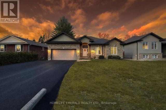 Thumbnail of 17 TREE TOP STREET in Angus - Image 45