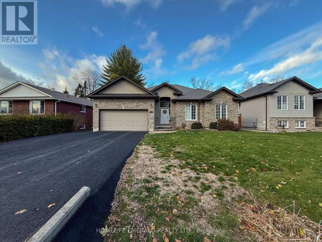 Thumbnail of 17 TREE TOP STREET in Angus - Image 40