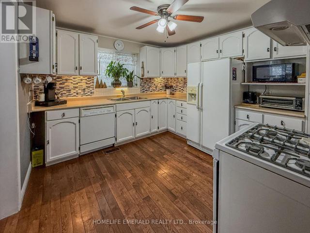 Thumbnail of 11 CENTRE STREET in Angus - Image 18