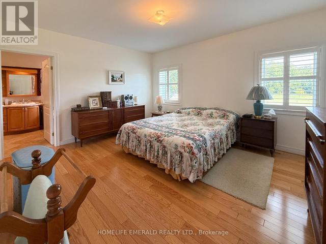 Thumbnail of 3175 3/4 CONCESSION in Rural Clearview - Image 12
