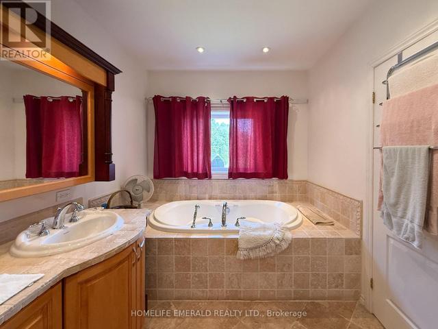Thumbnail of 3175 3/4 CONCESSION in Rural Clearview - Image 20