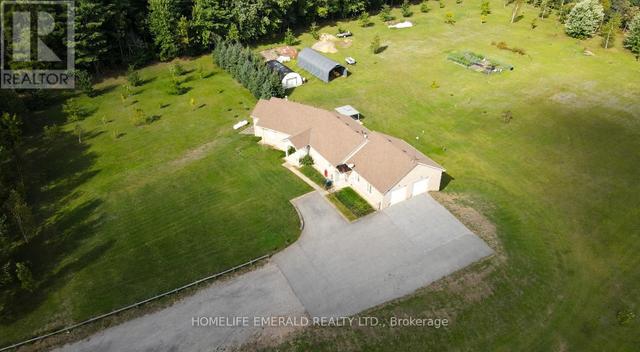 Thumbnail of 3175 3/4 CONCESSION in Rural Clearview - Image 35