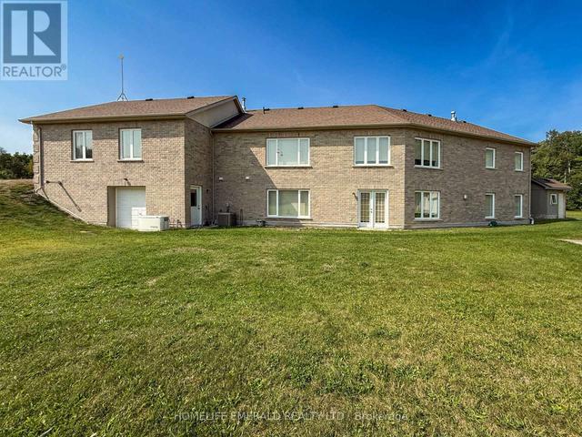 Thumbnail of 3175 3/4 CONCESSION in Rural Clearview - Image 5