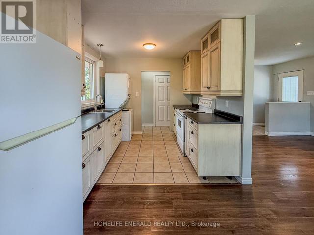 Thumbnail of 131 CUNDLES ROAD E in Cundles East - Image 47