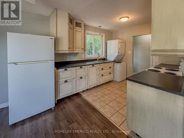 Thumbnail of 131 CUNDLES ROAD E in Cundles East - Image 48