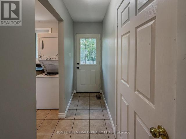 Thumbnail of 131 CUNDLES ROAD E in Cundles East - Image 3
