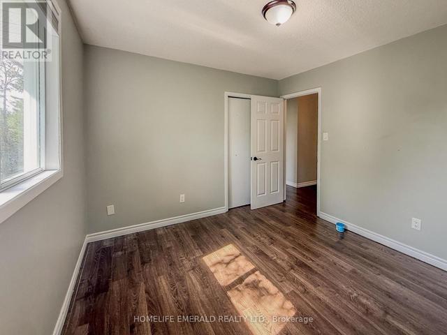 Thumbnail of 131 CUNDLES ROAD E in Cundles East - Image 9