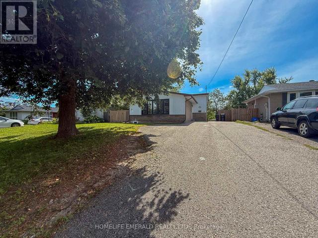 Thumbnail of 131 CUNDLES ROAD E in Cundles East - Image 50