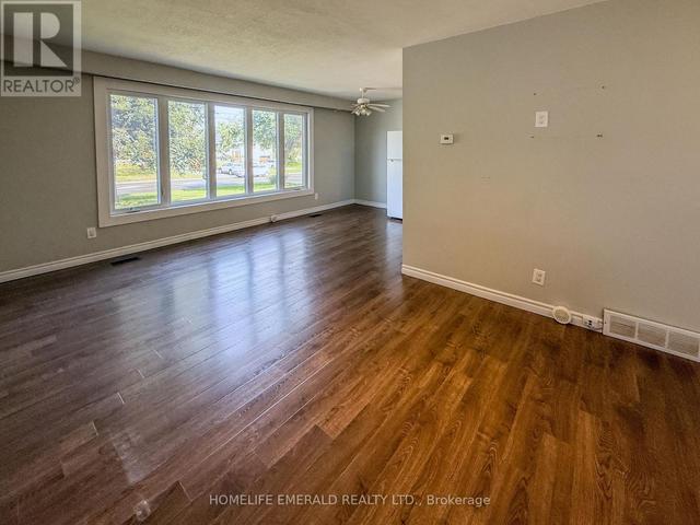 Thumbnail of 131 CUNDLES ROAD E in Cundles East - Image 41
