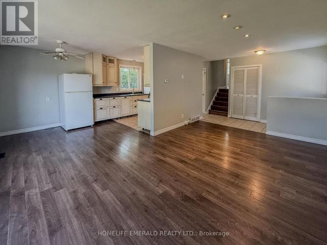 Thumbnail of 131 CUNDLES ROAD E in Cundles East - Image 44